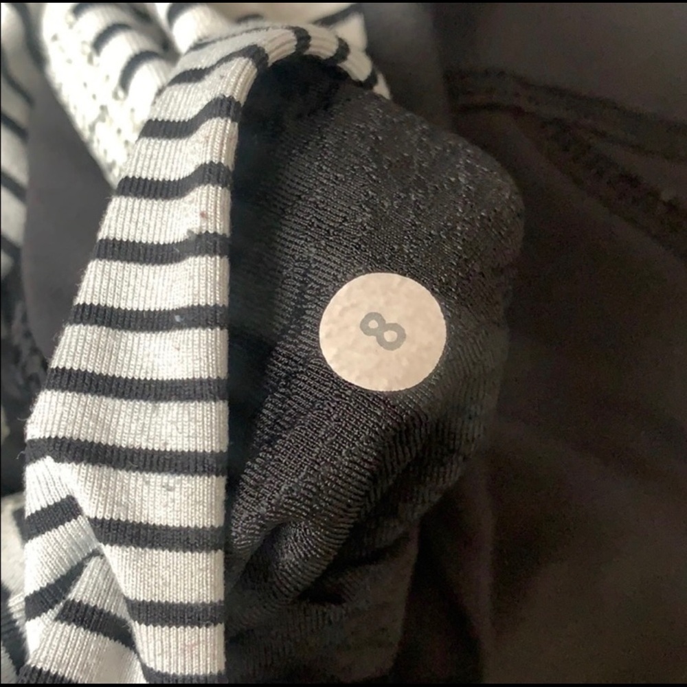 Hop To It Crop Full-On Luxtreme
Black Heathered - Picture 6 of 9